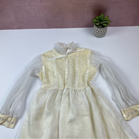 Irving Mack Vintage Cream Ivory White Dress Long Sleeve Ruffle Girl Classic - Picture 3 of 9